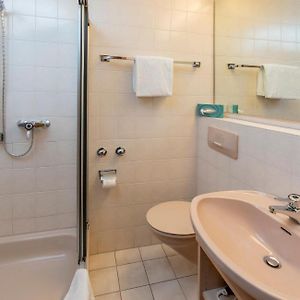 Zimmer mit zwei Einzelbetten